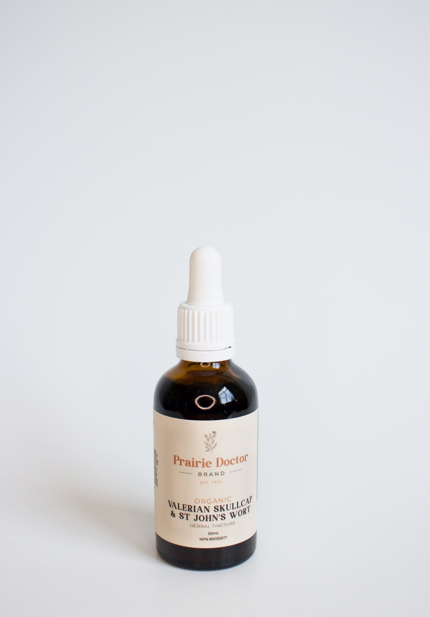 Our organic Valerian, Skullcap & St John's Wort herbal tincture blend has been crafted using organic, sustainably sourced herbs. This blend of herbs can be used as a natural sedative for restlessness and nervousness, supporting a better sleep and relief of stress.